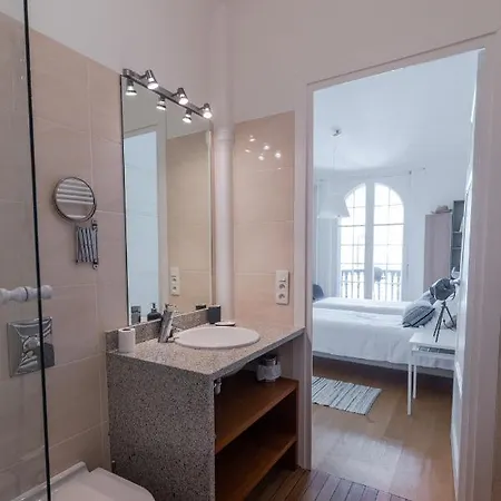 Bel Appartement Bourgeois Au Centre-Ville De Biarritz Exterior foto