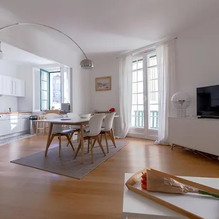 Bel Appartement Bourgeois Au Centre-Ville De Biarritz Exterior foto