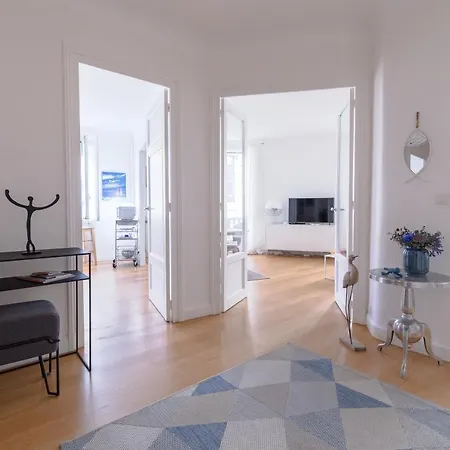 Bel Appartement Bourgeois Au Centre-Ville De Biarritz Exterior foto